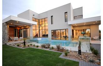 CRYSTAL POOLS NORTH SYDNEY