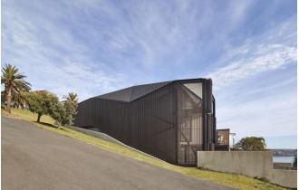 PACIFIC PLUS COOGEE - Photography by Peter Bennetts & John Gollings