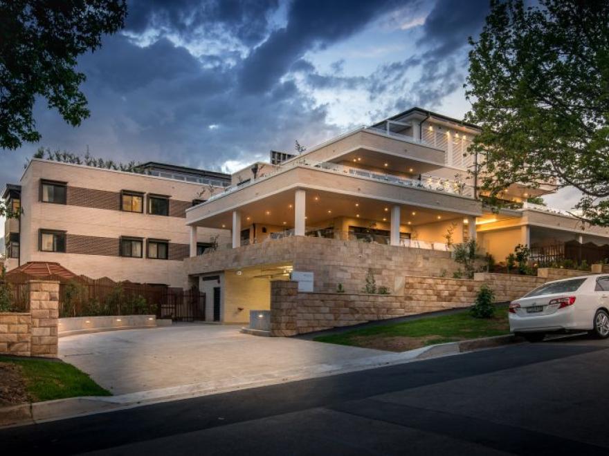 STEPHEN EDWARDS CONSTRUCTIONS WAHROONGA