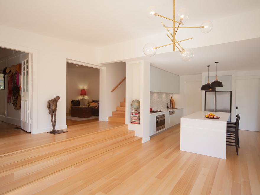 DC CONSTRUCTION CO. LEURA