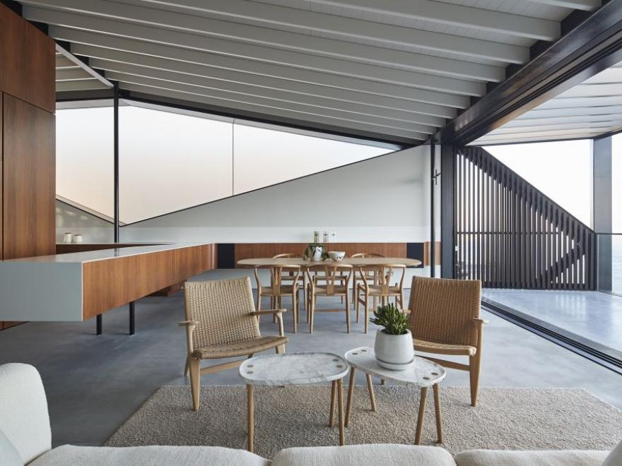 PACIFIC PLUS COOGEE - Photography by Peter Bennetts & John Gollings