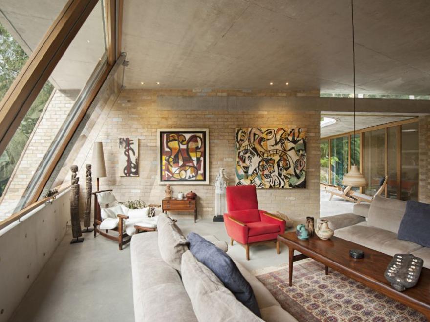 CAPITAL CONSTRUCTION & REFURBISHING BAYVIEW