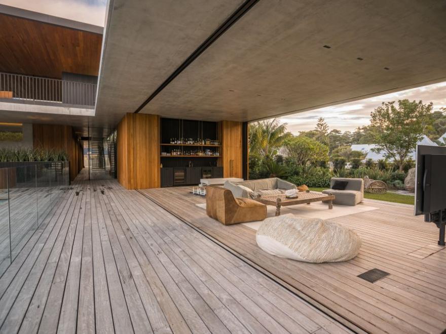 JOIN CONSTRUCTIONS MOLLYMOOK