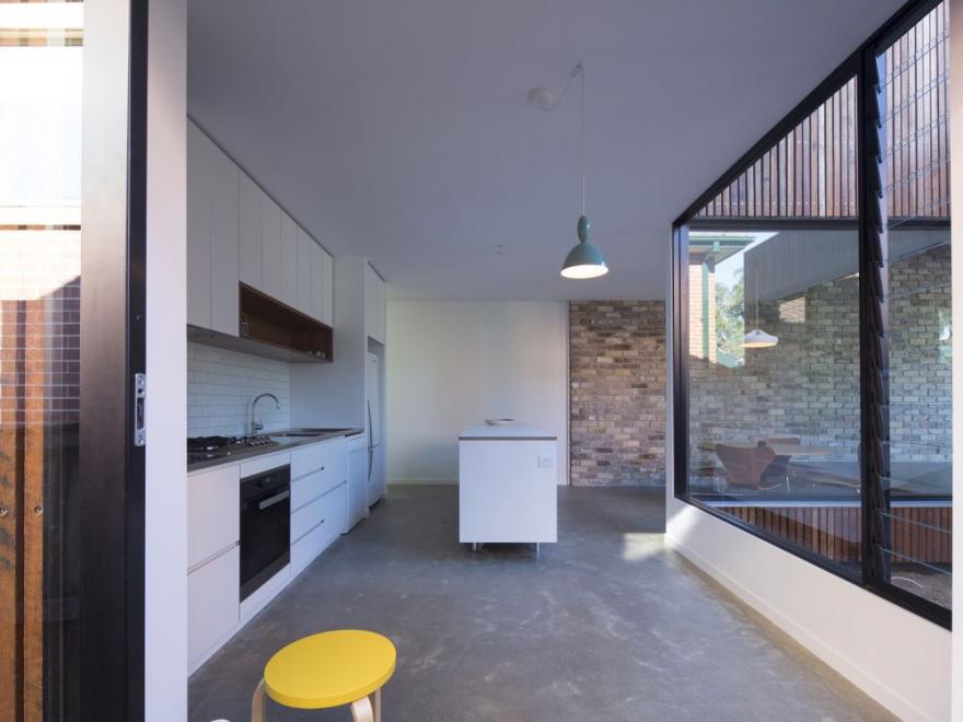 CWF CONSTRUCTIONS WILLOUGHBY