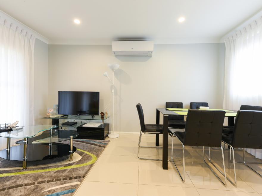 RESCON BUILDERS WEST HOXTON