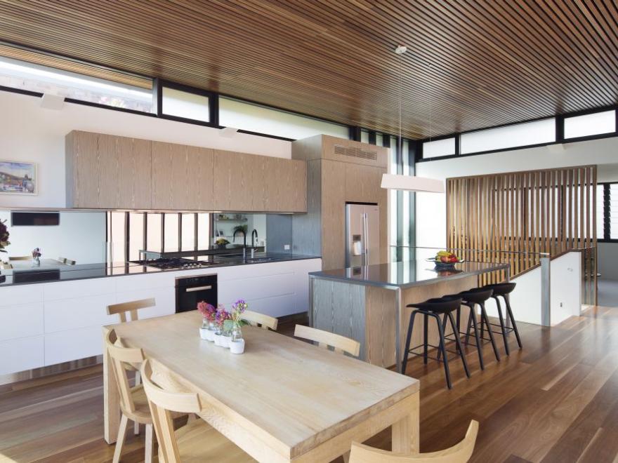 LAWSON & LOVELL QUEENSCLIFF