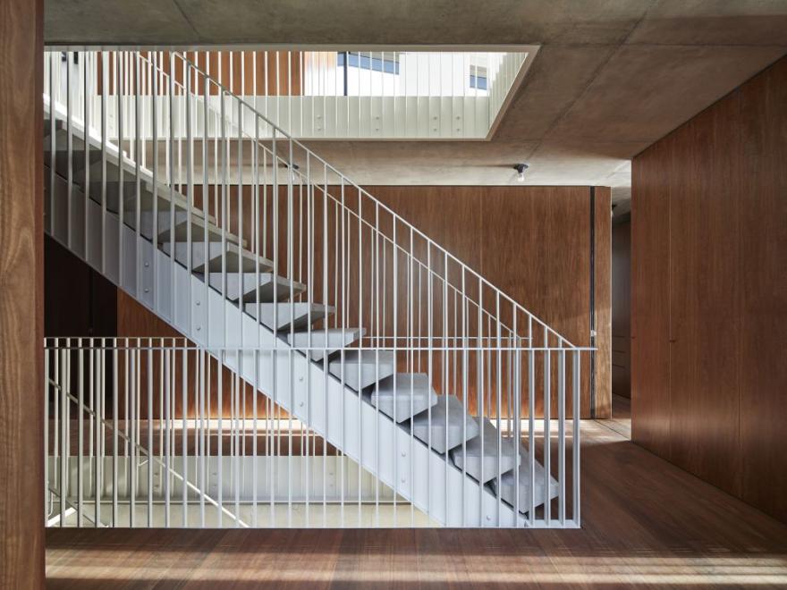 PACIFIC PLUS COOGEE - Photography by Peter Bennetts & John Gollings