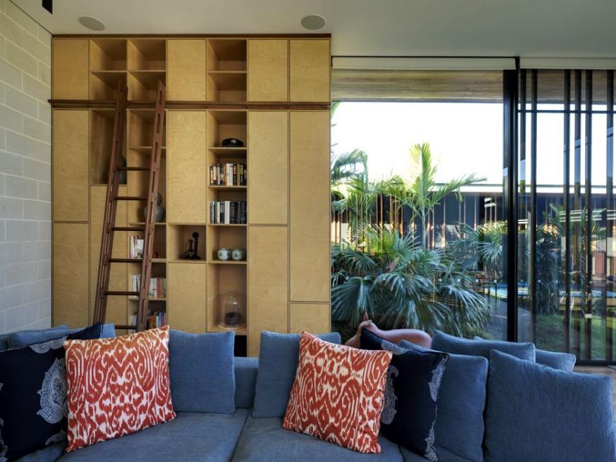 BELLEVARDE CONSTRUCTIONS BROKEN HEAD