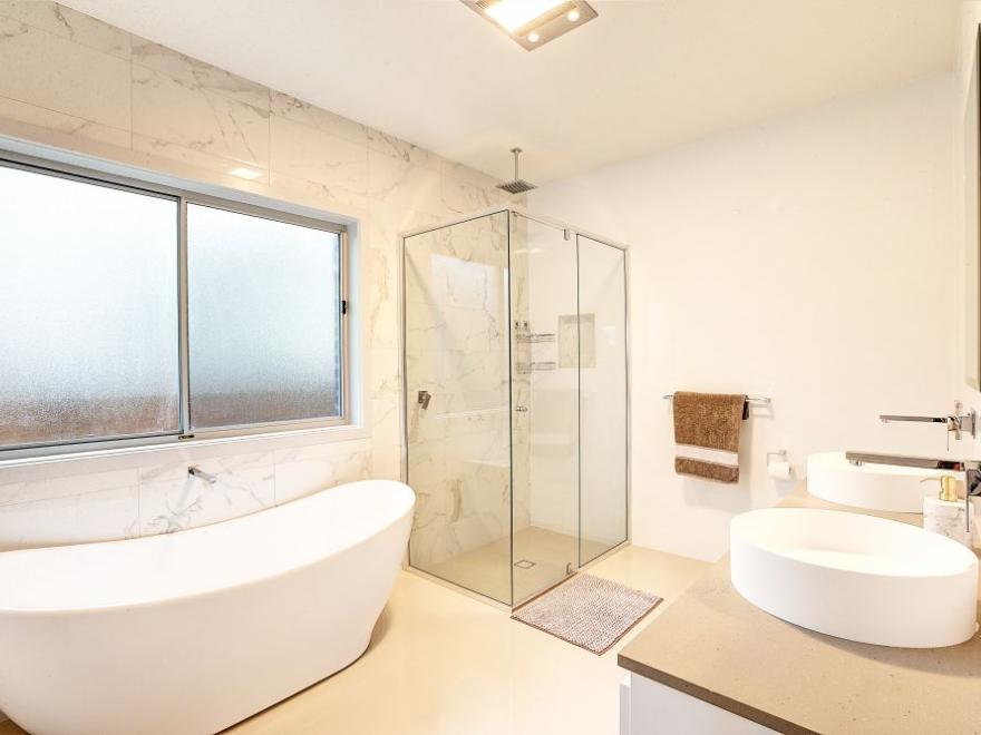 LYNCH BUILDING GROUP MUDGEE