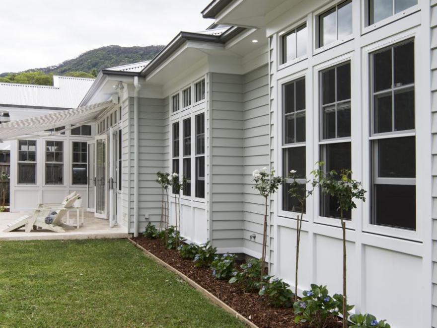 LIME BUILDING MOUNT KEMLBA