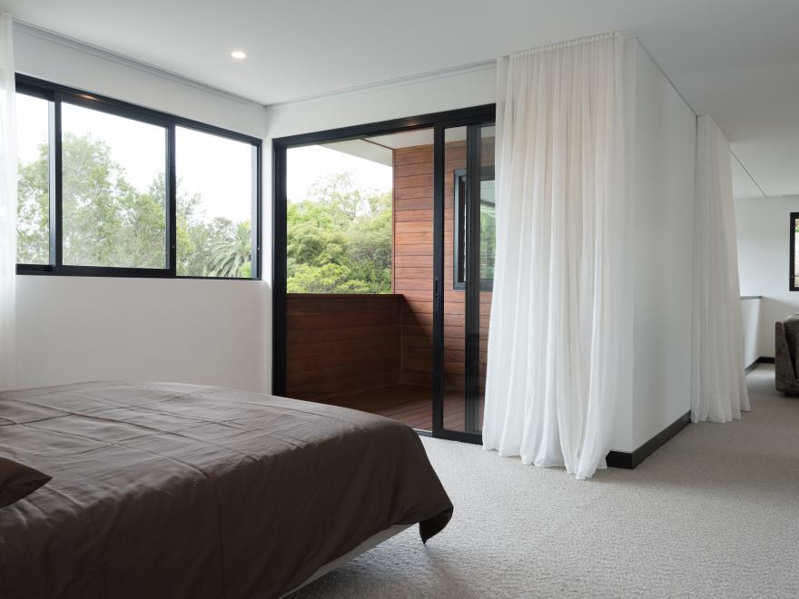 HR CONSTRUCTIONS NORTHBRIDGE