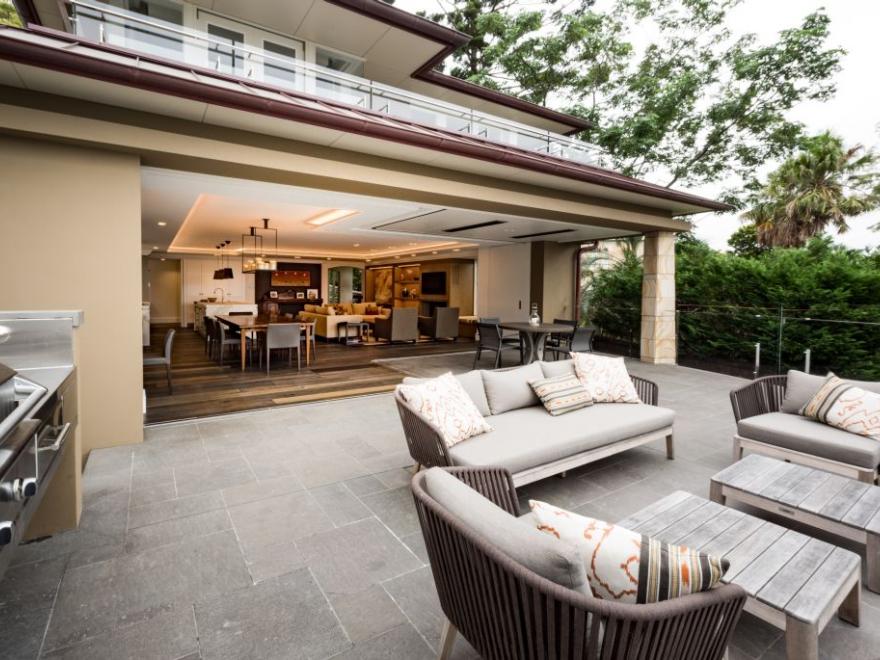 KONSTRUKT INSIDE OUT MOSMAN