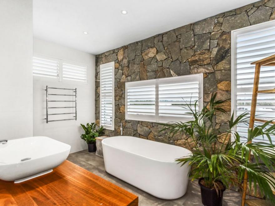 CUSTOM COAST CASUARINA