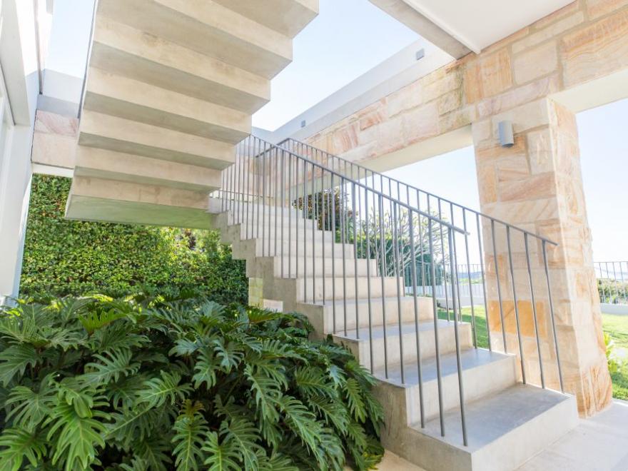 CONSTRUCTION CONNECTION PALM BEACH