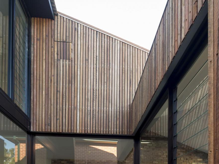 CWF CONSTRUCTIONS WILLOUGHBY