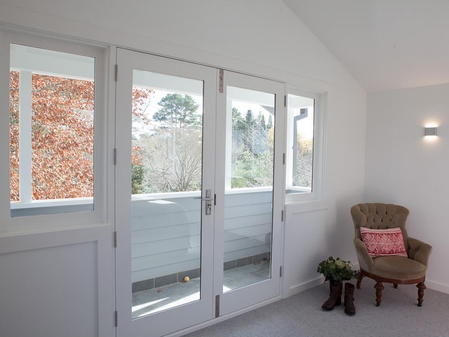 DC CONSTRUCTION CO. LEURA