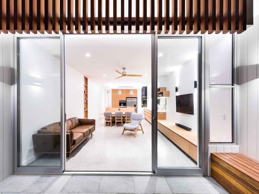 DIAMOND BUILD AUSTRALIA ALEXANDRIA