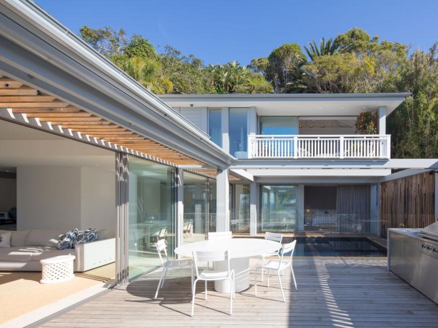 PACIFIC PLUS PALM BEACH