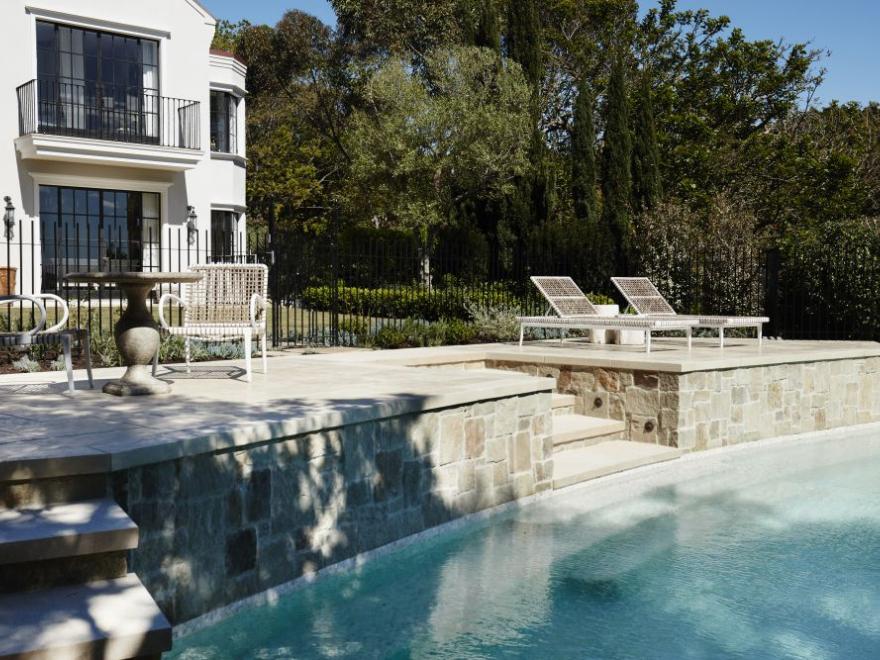 BEEBO CONSTRUCTIONS BELLEVUE HILL