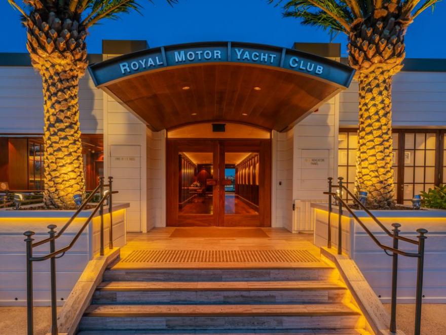 NEW ENGLAND CONSTRUCTIONS (Photos by Dream Designs & Photography)