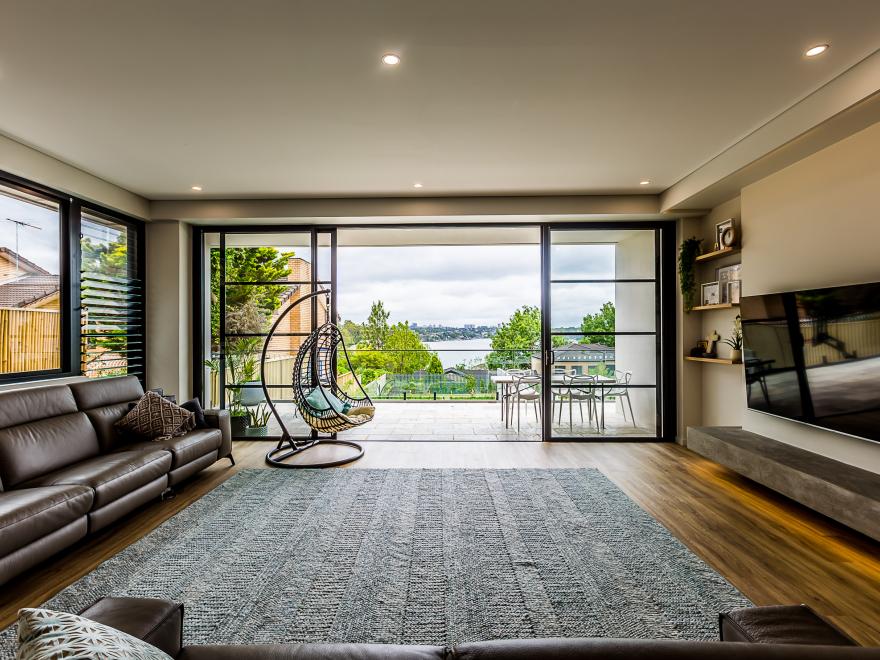 CONSTRUCTION & RENOVATIONS BY SM