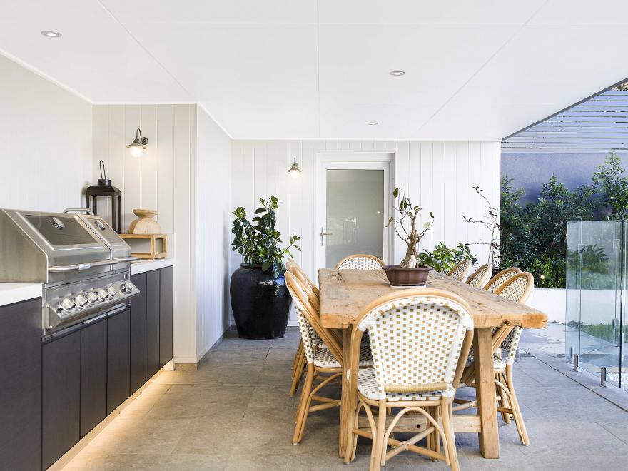 BRONXX CONSTRUCTIONS