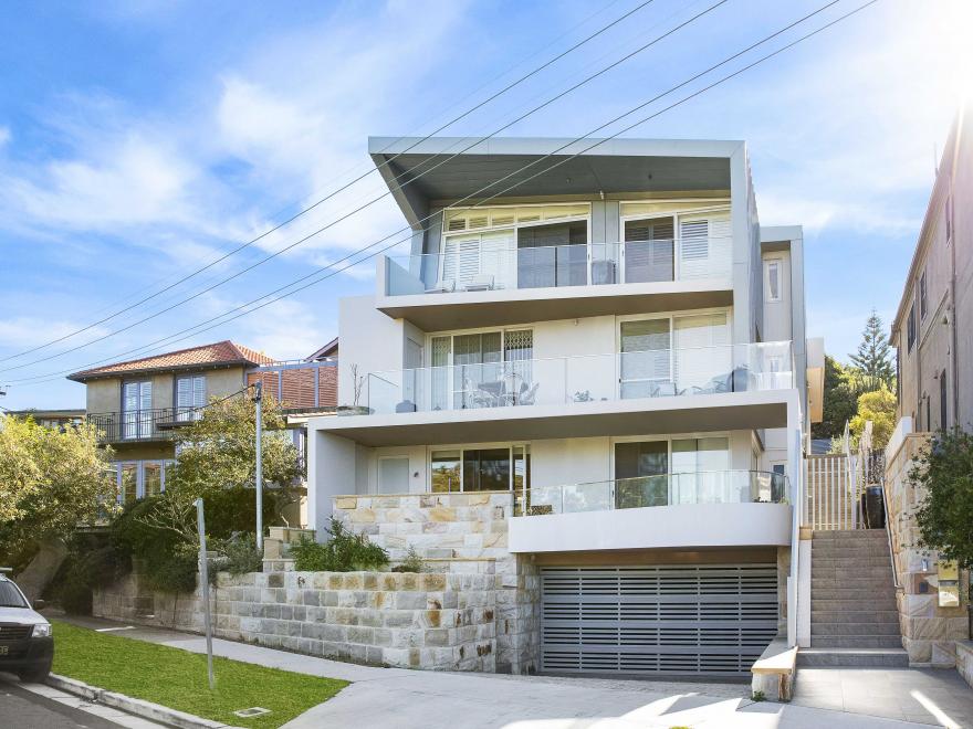 BRONXX CONSTRUCTIONS