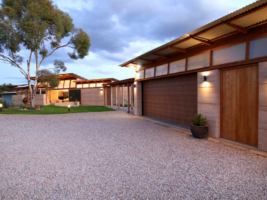 EVOLVING CONSTRUCTION