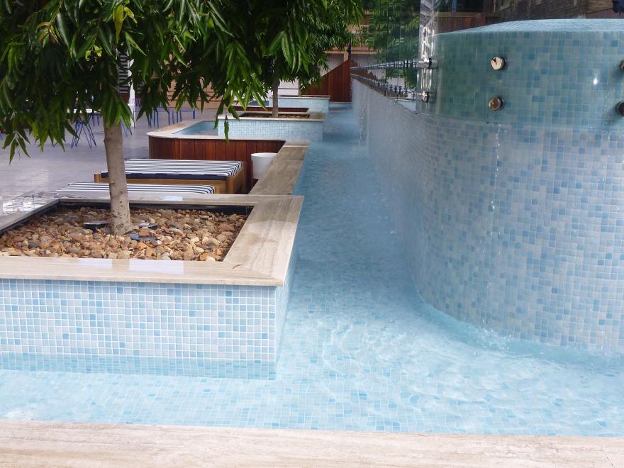 CRYSTAL POOLS PTY LTD