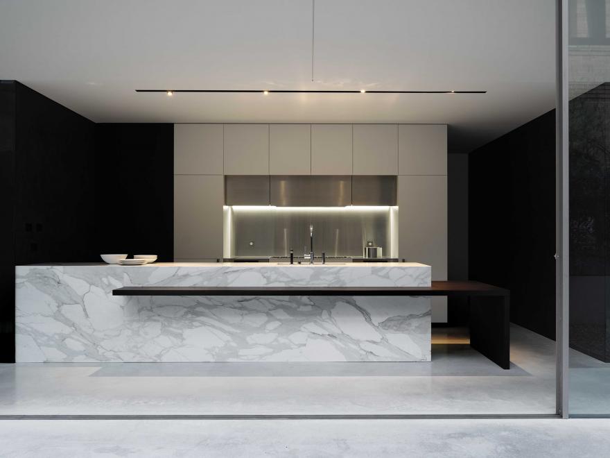 ALVARO BROS BUILDERS PTY LTD