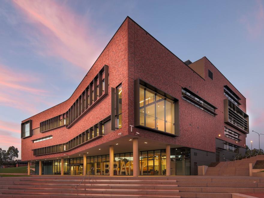 TAYLOR CONSTRUCTION GROUP PTY LTD