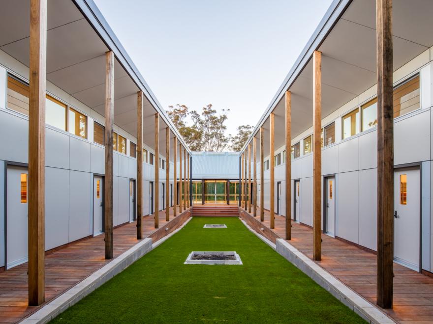 STEPHEN EDWARDS CONSTRUCTIONS PTY LTD