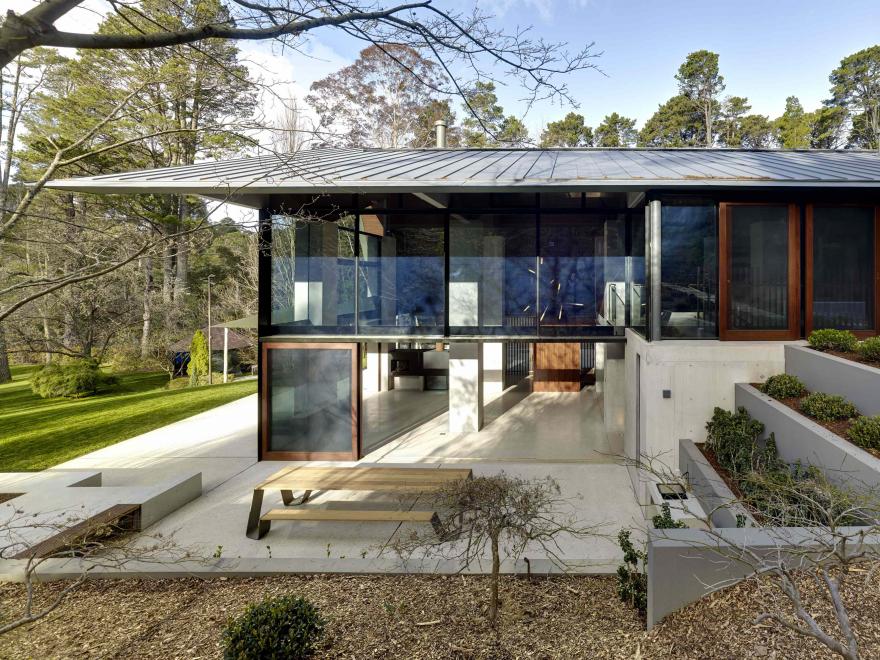 YUNCKEN BUILDERS & PROJECT MANAGERS PTY LTD