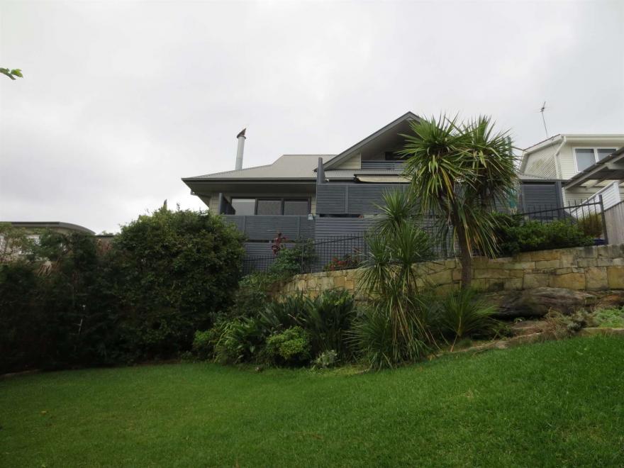 OIKOS CONSTRUCTION (before)