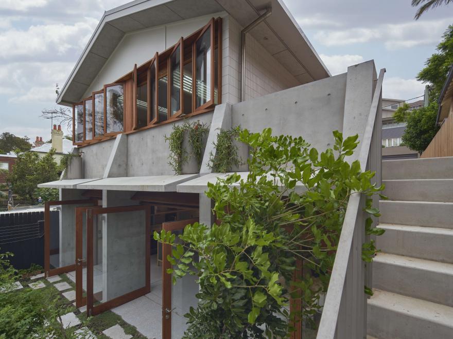 BEACH HOUSES AUSTRALIA PTY LTD