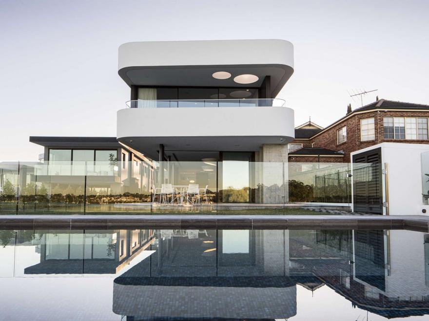 RENBAR CONSTRUCTIONS PTY LTD