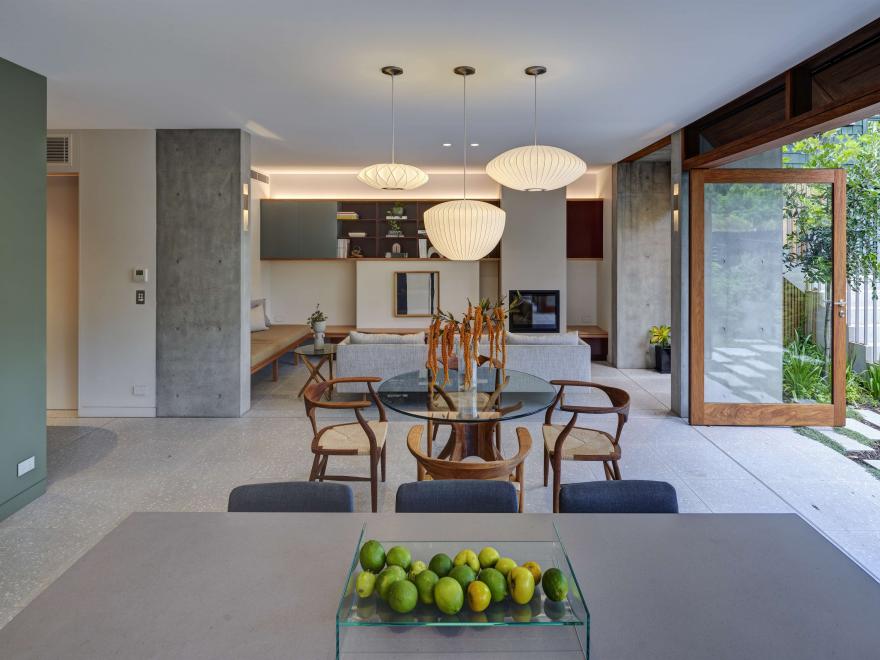 BEACH HOUSES AUSTRALIA PTY LTD