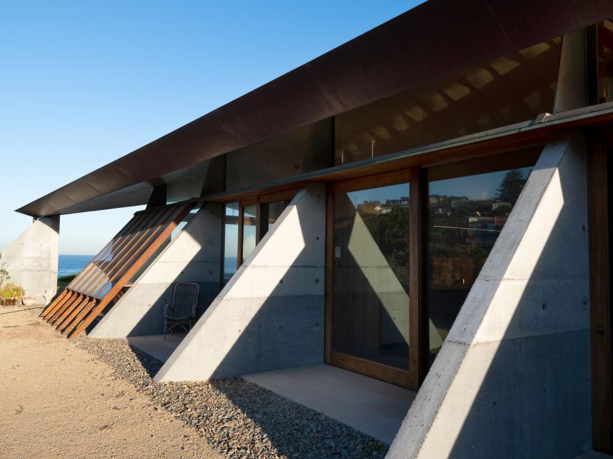 CAPITAL CONSTRUCTION & REFURBISHING PTY LTD