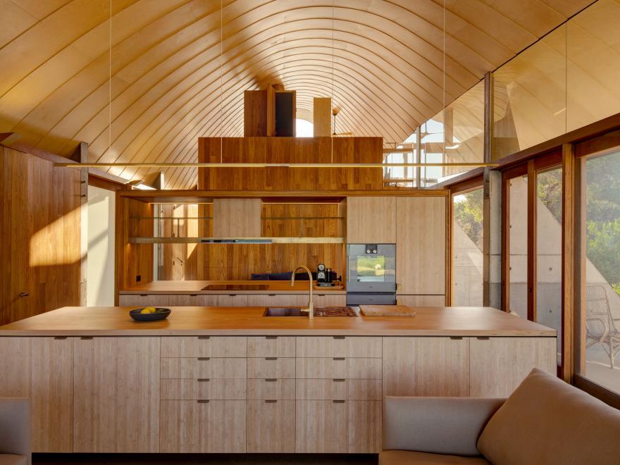 CAPITAL CONSTRUCTION & REFURBISHING PTY LTD