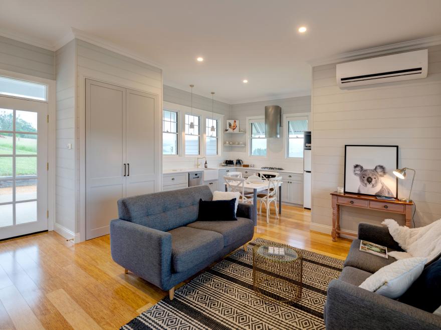 P & R HOMES NSW PTY LTD