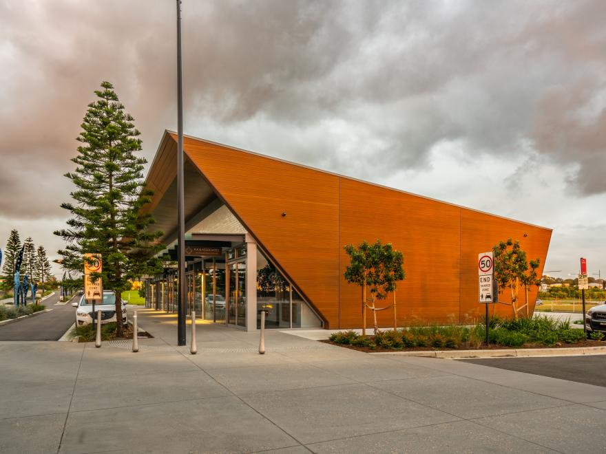 NEW ENGLAND CONSTRUCTIONS