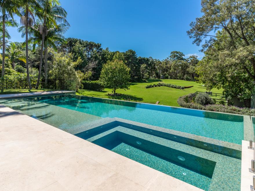 KMD The Outdoor Construction Company