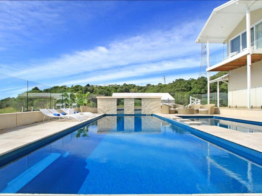 BOSTOCK POOLS & SPAS