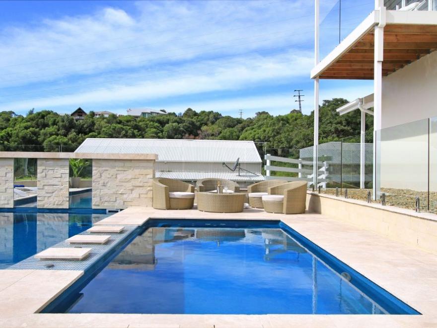 BOSTOCK POOLS & SPAS