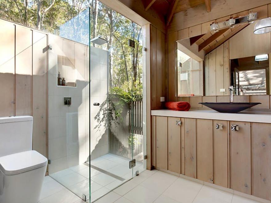 P & L Louttit Total construction Services Pty Ltd