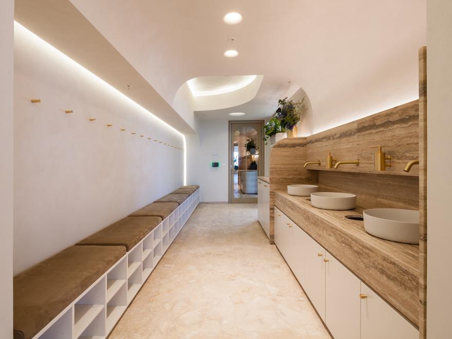 Multiplex Constructions Pty Ltd