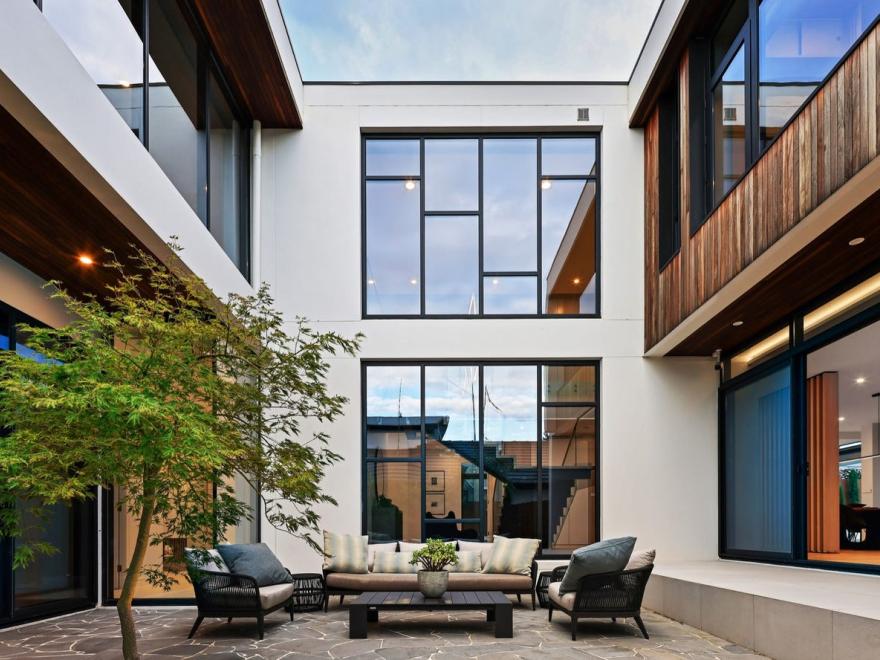 Chateau Architects + Builders