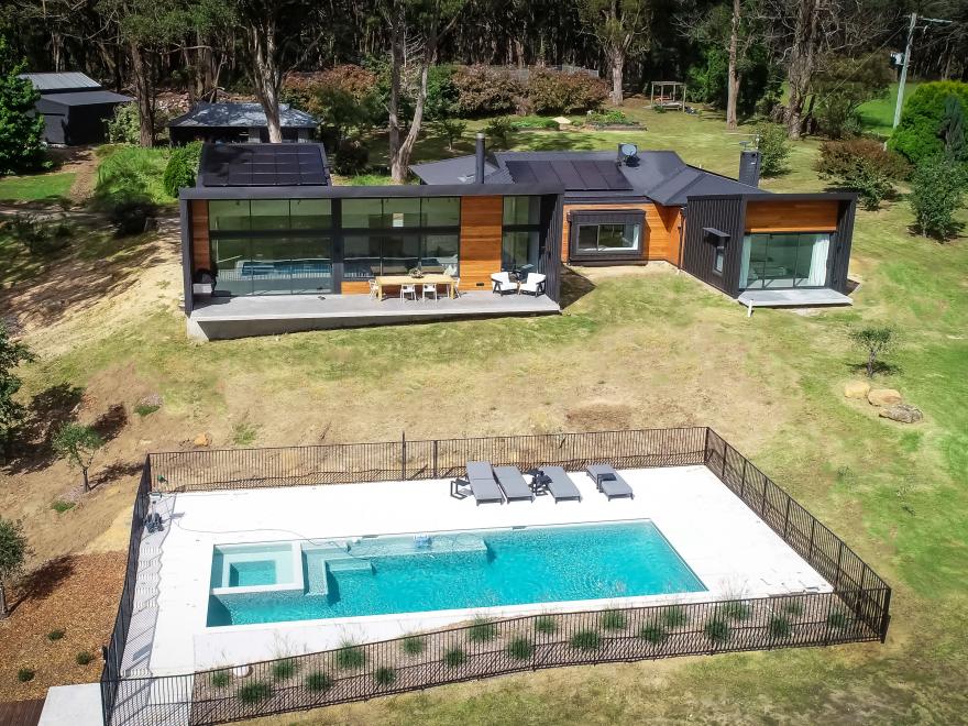 Burlace Constructions Pty Ltd