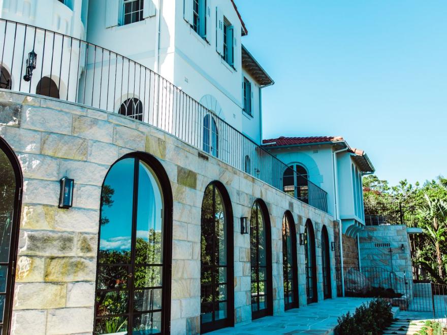 Robbie Stratti - Stratti Building