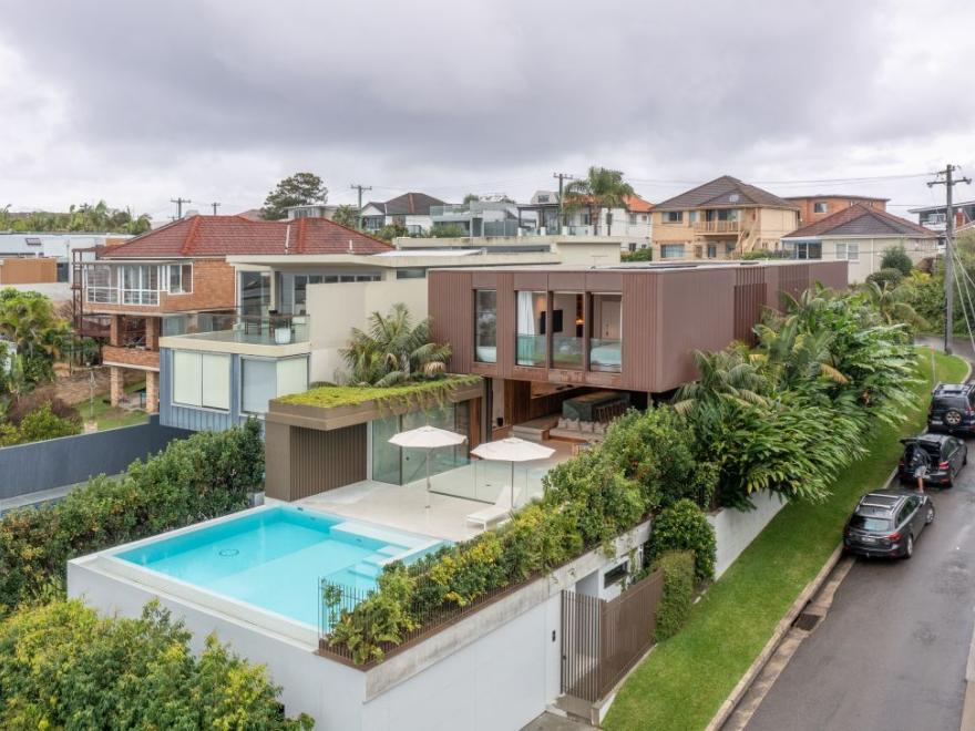 Pacific Plus Constructions